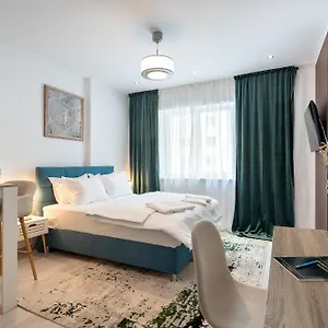 Charlotte Grand Bucureşti