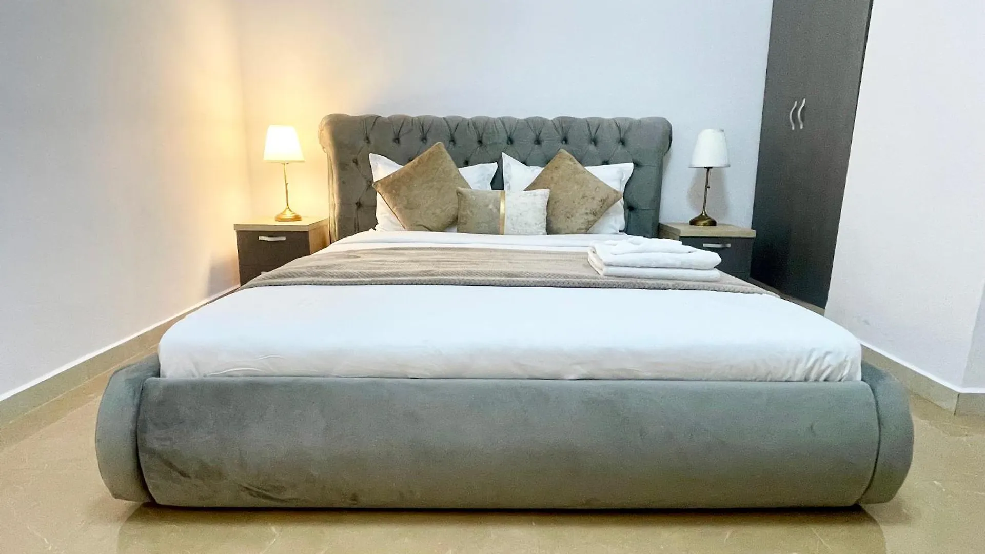 Central Adress Cd23 Bucureşti Apartament